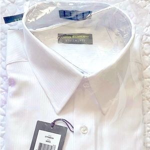 Men’s white long sleeve button up shirt. NWT
Size 17.5 34-35